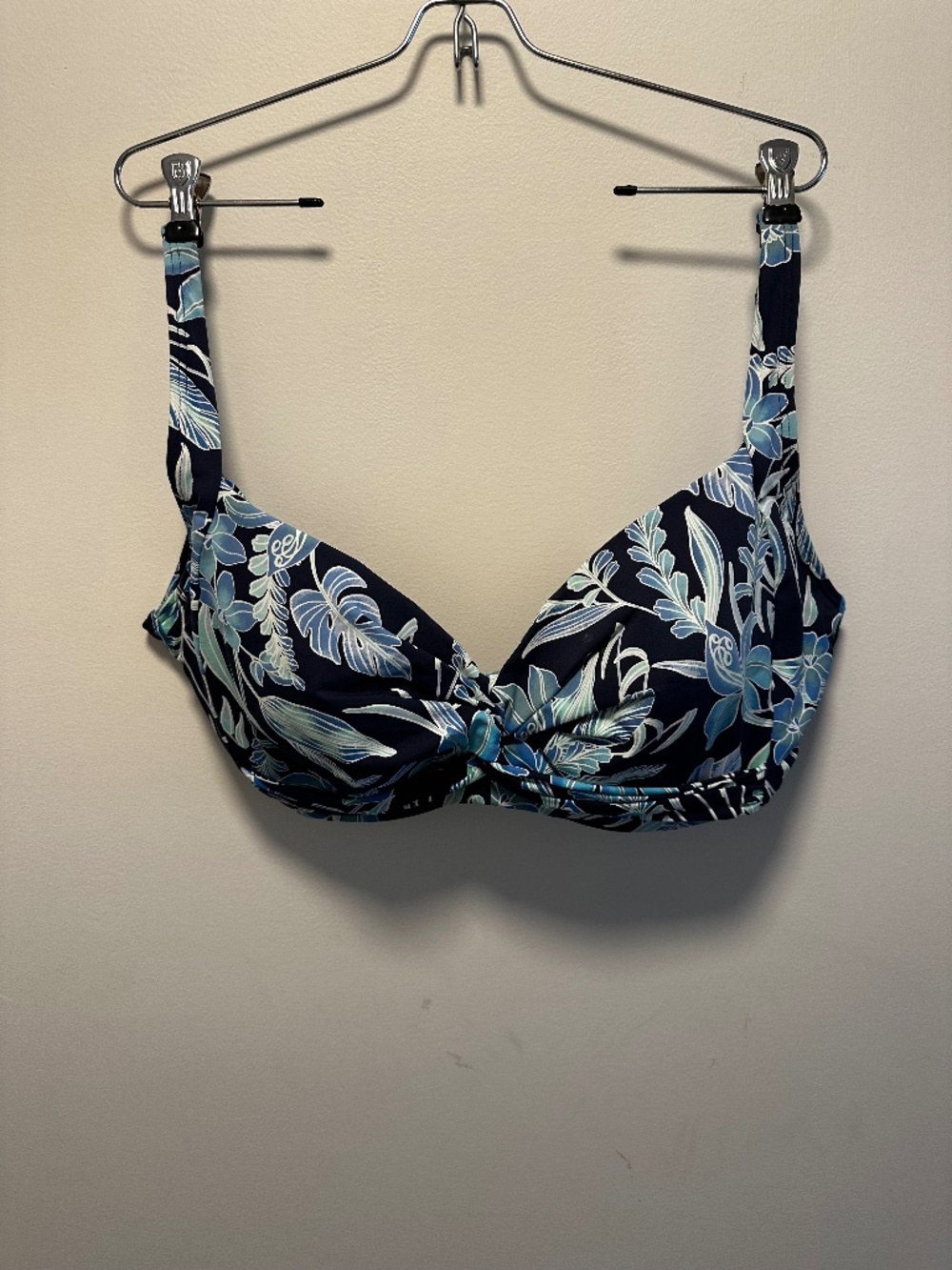 Lands End Twist Front Bathing Suit Top 14 DD Nylon/Spandex Underwire Navy Blue